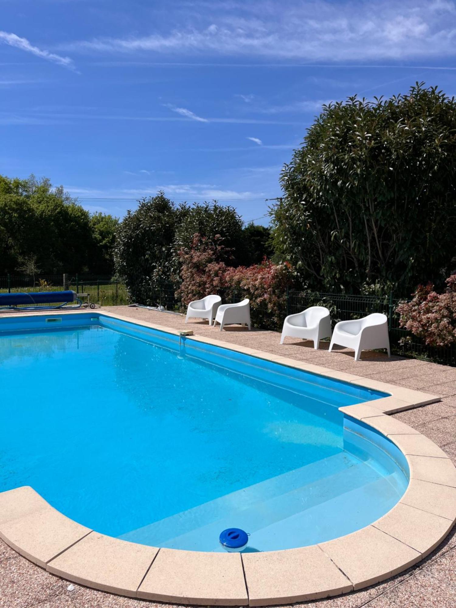 Le Plantier 1 Apartment Beaulieu-sur-Sonnette Bagian luar foto